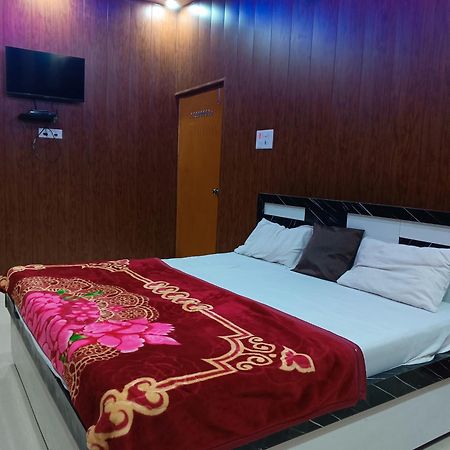 ホテル La Ayodhya Residency エクステリア 写真