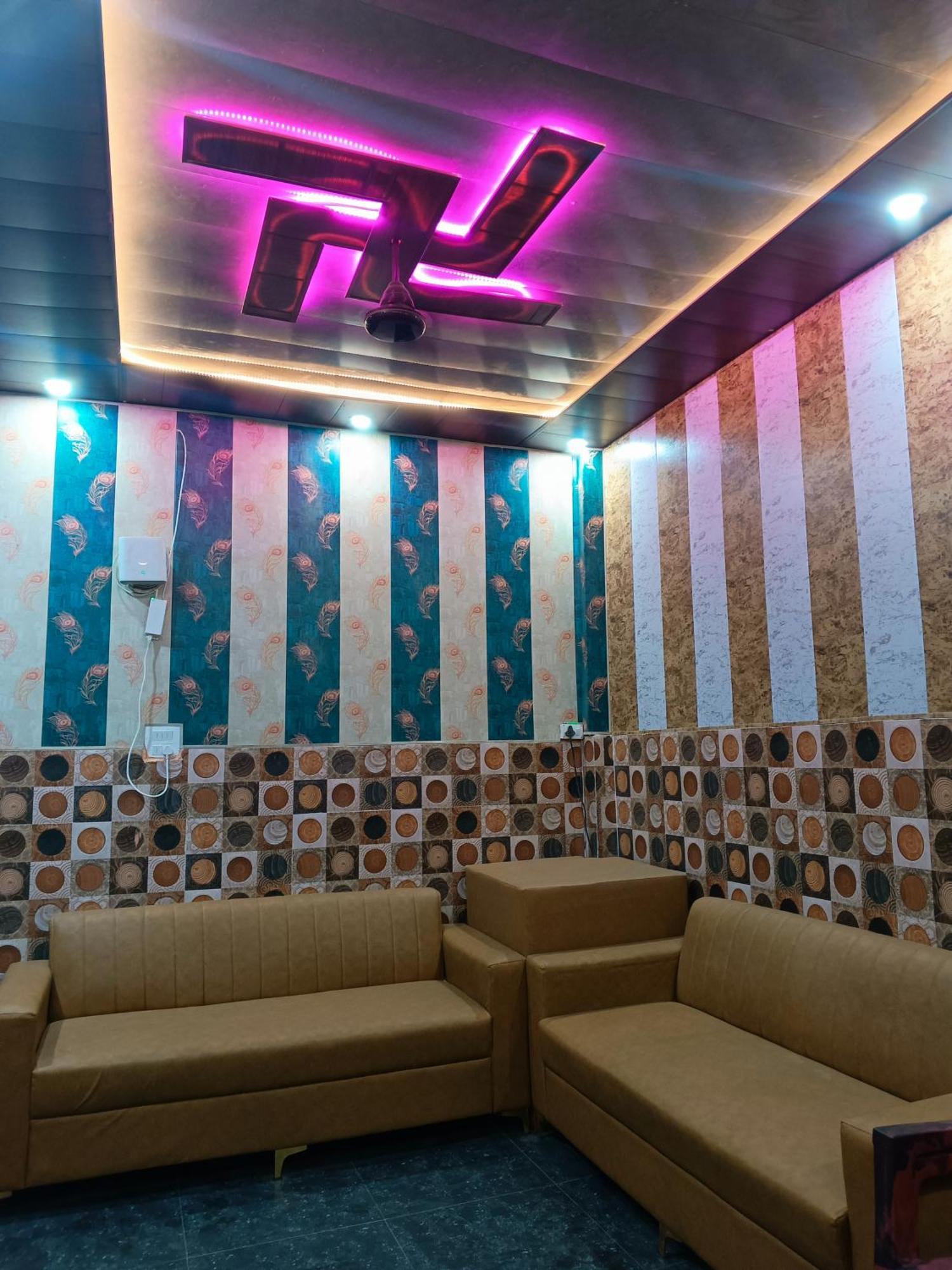 ホテル La Ayodhya Residency エクステリア 写真